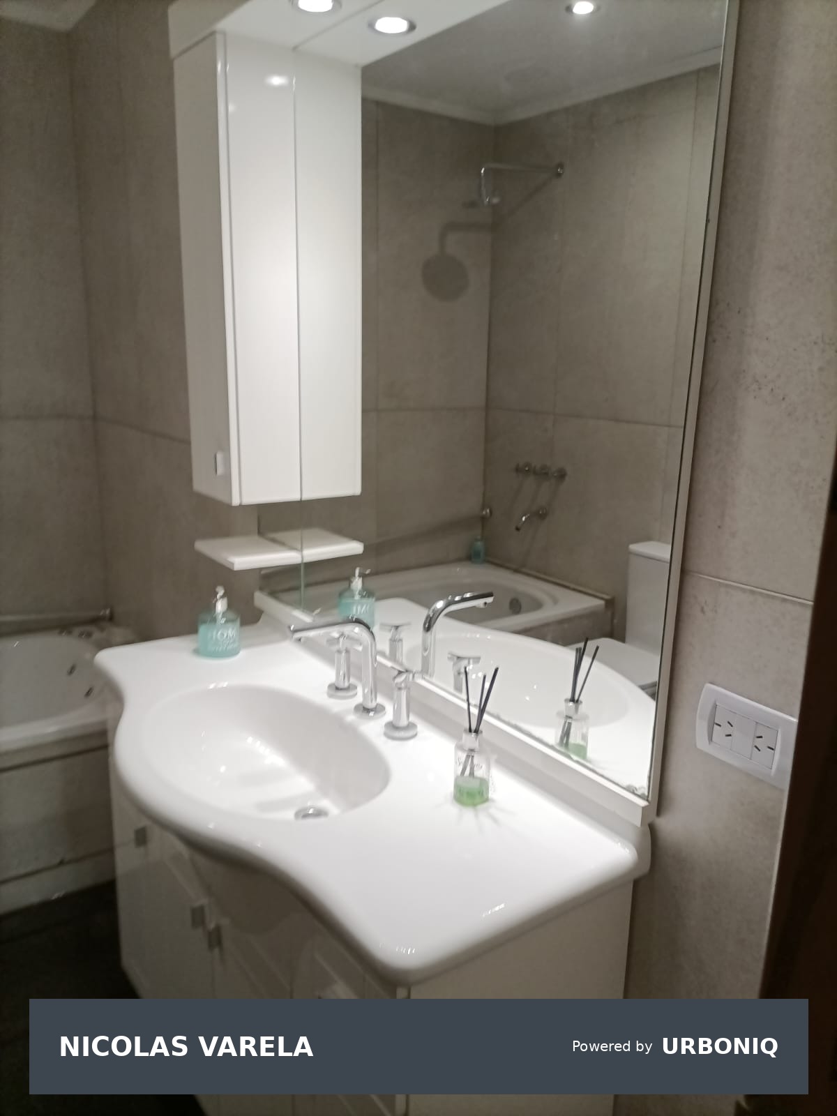 Venta PH 5 ambientes con terraza en Flores