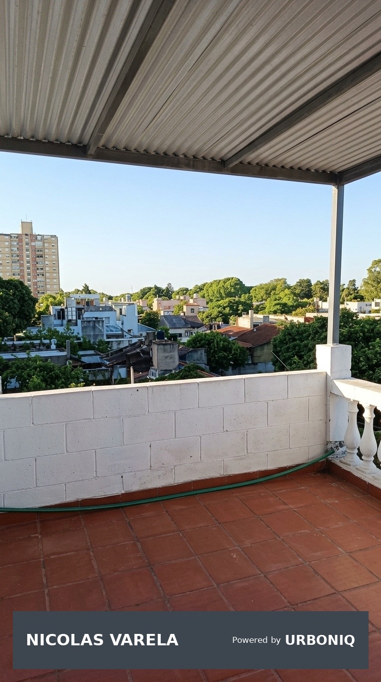 Venta PH 5 ambientes con terraza en Flores