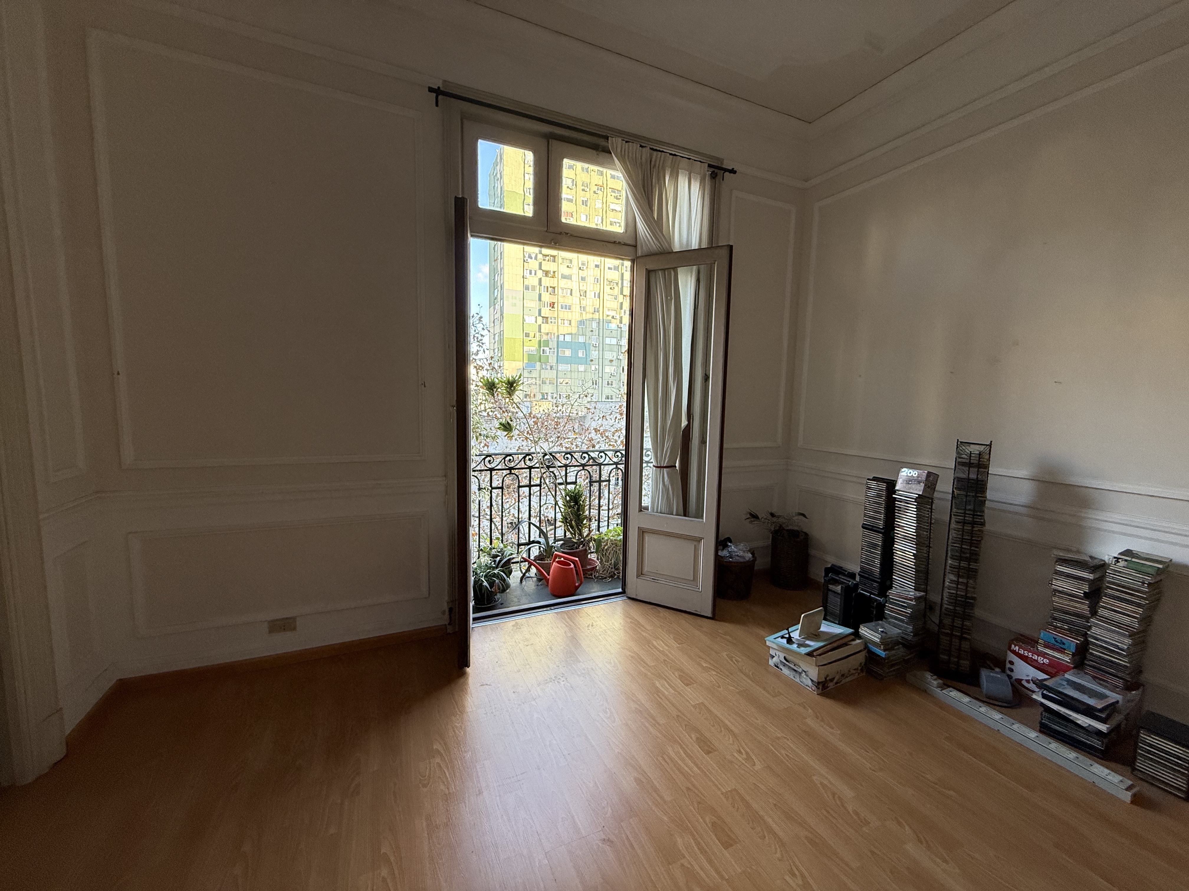 Venta Semipiso Apto Profesional con Baulera | Balvanera