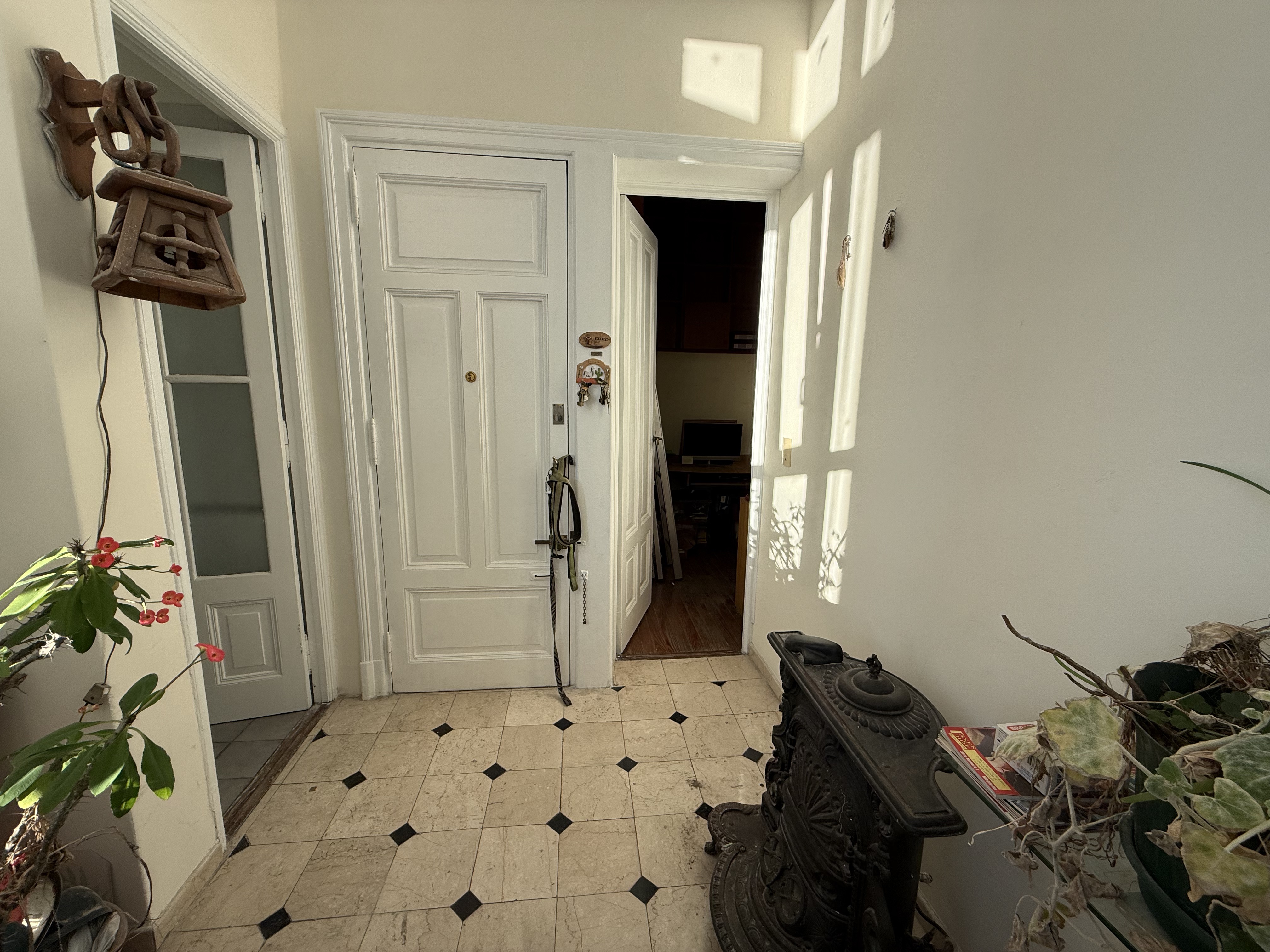 Venta Semipiso Apto Profesional con Baulera | Balvanera
