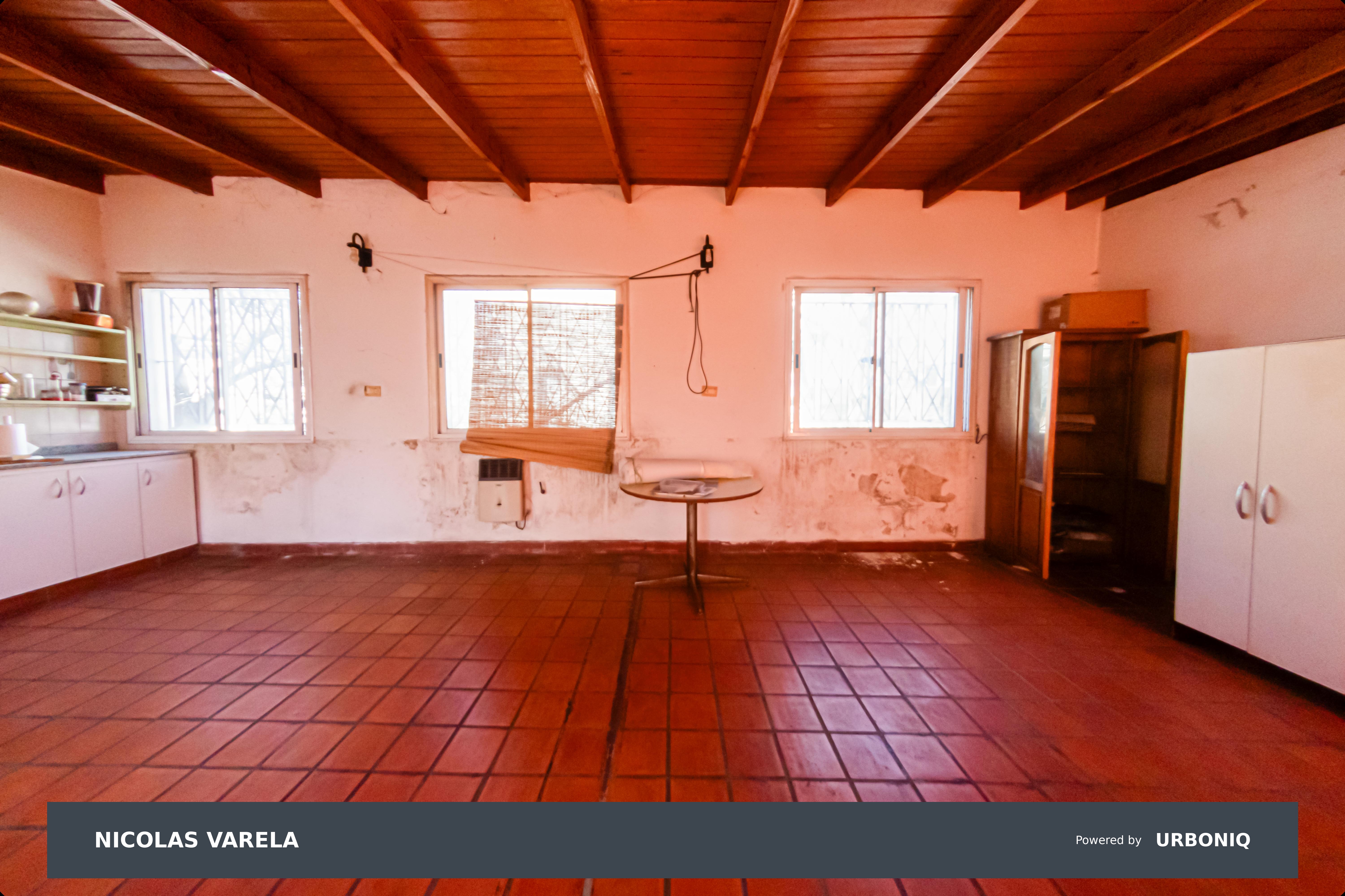 VENTA CASA 4 AMBIENTES, CON TERRAZA, PATIO, QUINCHO Y PARRILLA EN ALMAGRO