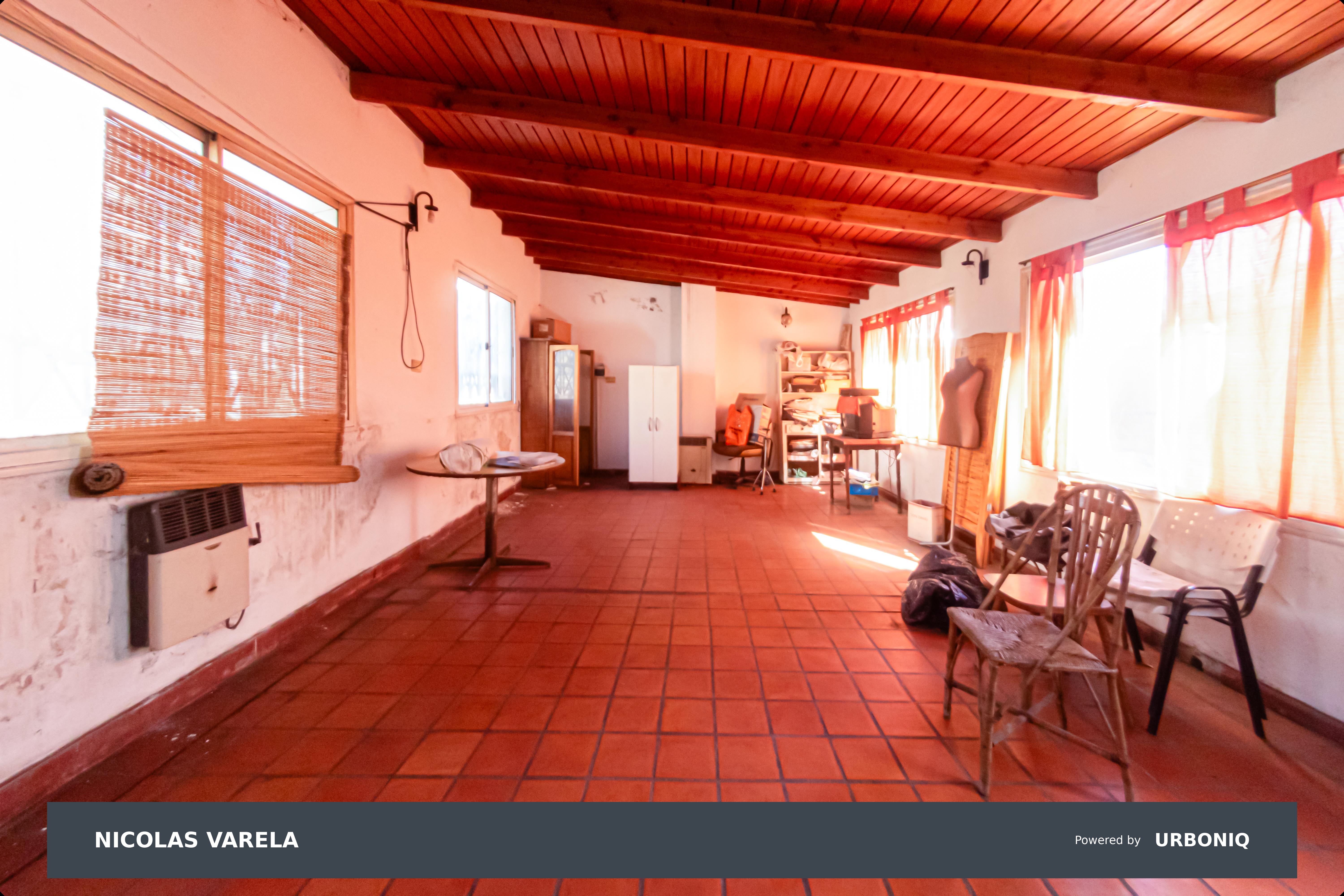VENTA CASA 4 AMBIENTES, CON TERRAZA, PATIO, QUINCHO Y PARRILLA EN ALMAGRO