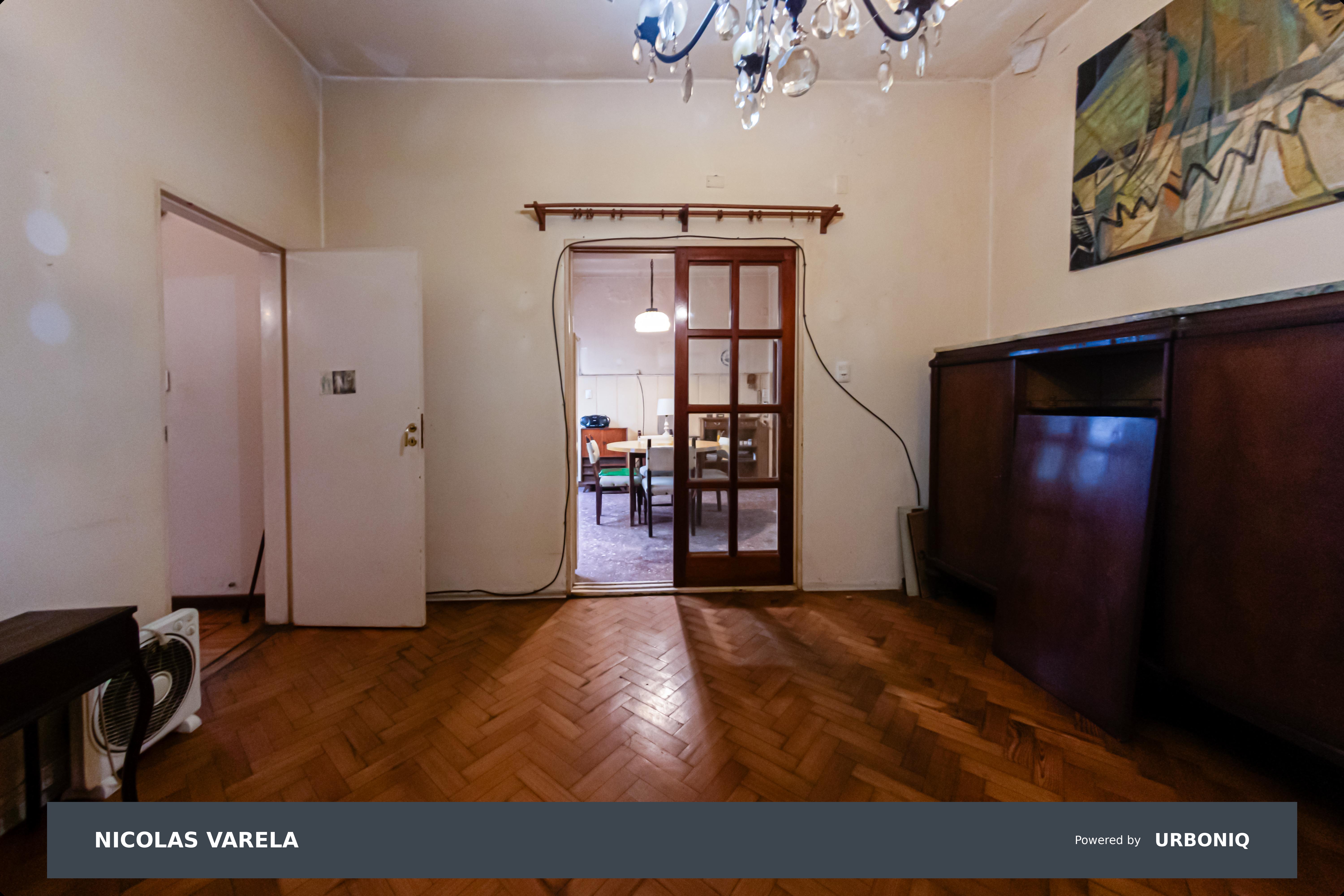 VENTA CASA 4 AMBIENTES, CON TERRAZA, PATIO, QUINCHO Y PARRILLA EN ALMAGRO