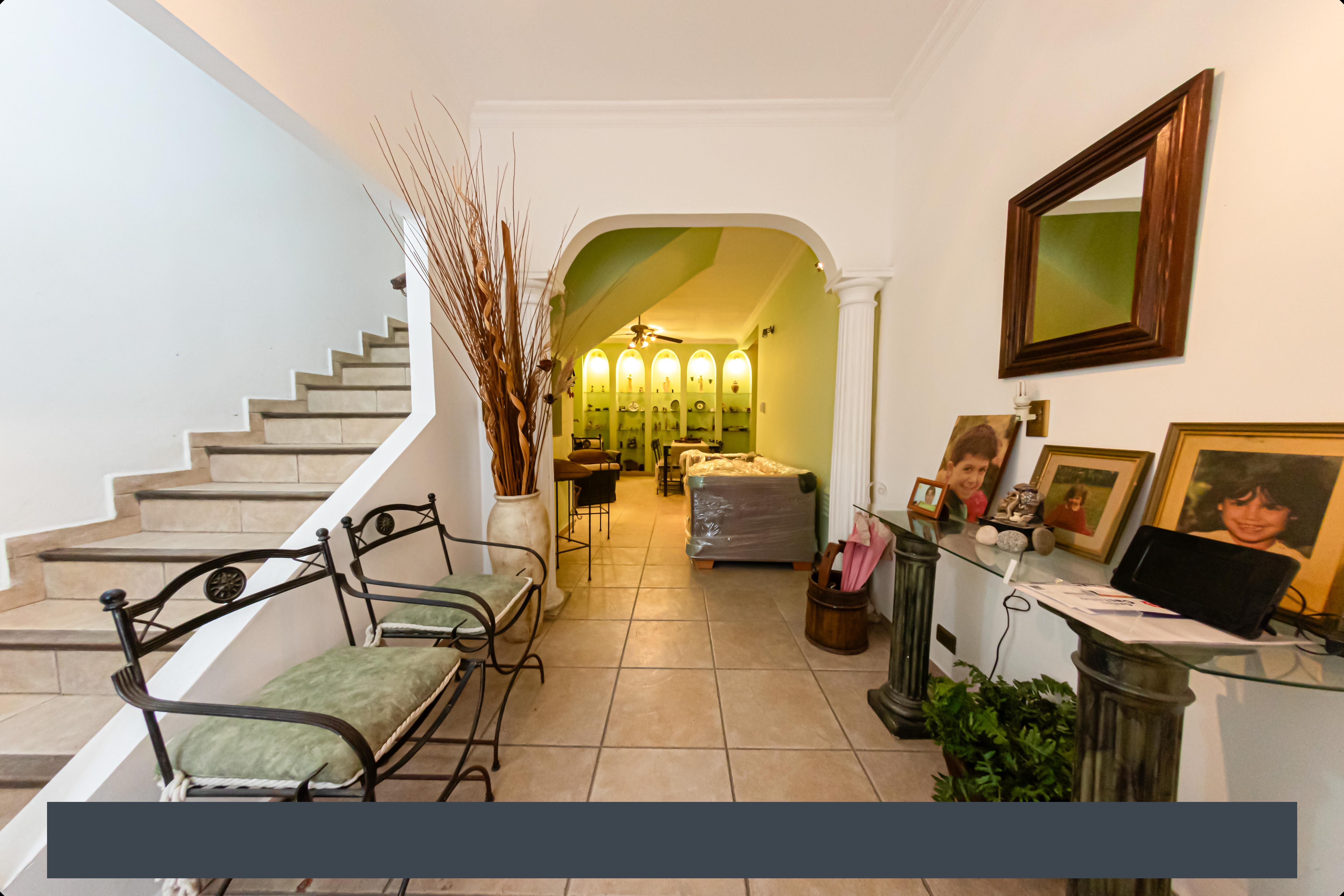 VENTA PH 5 AMBIENTES CON TERRAZA PROPIA Y GARAGE- APTO CREDITO.