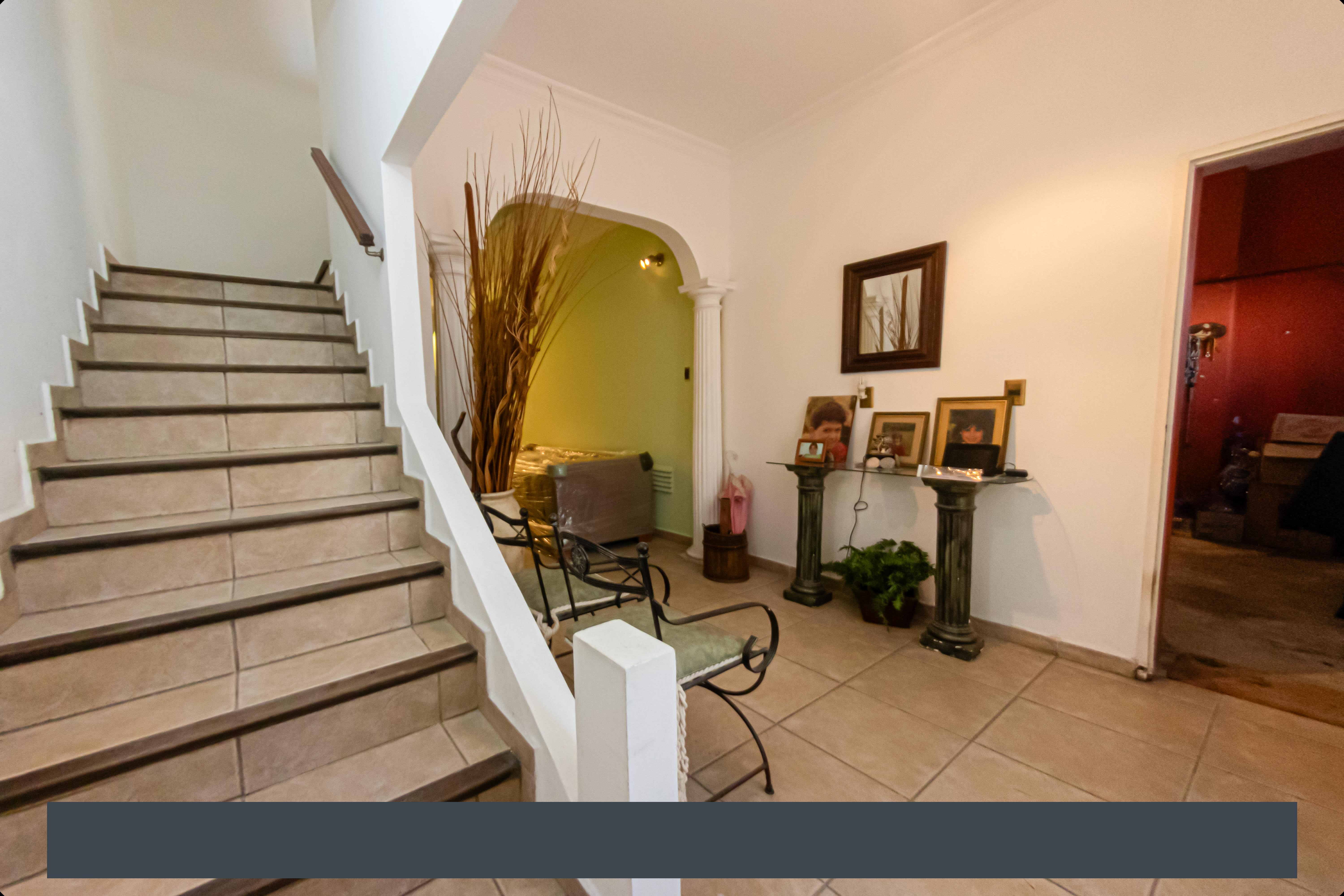VENTA PH 5 AMBIENTES CON TERRAZA PROPIA Y GARAGE- APTO CREDITO.