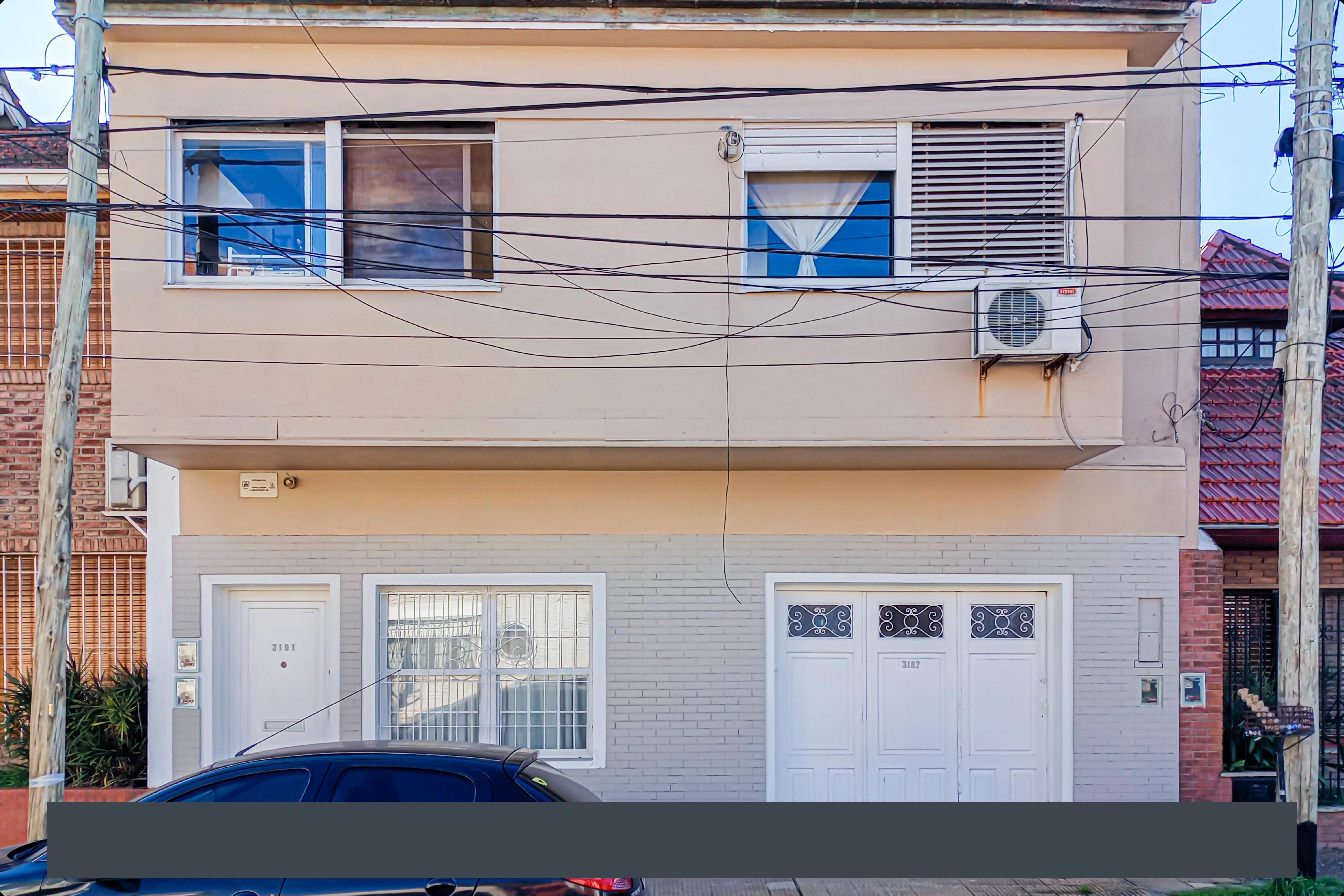 VENTA PH 5 AMBIENTES CON TERRAZA PROPIA Y GARAGE- APTO CREDITO.
