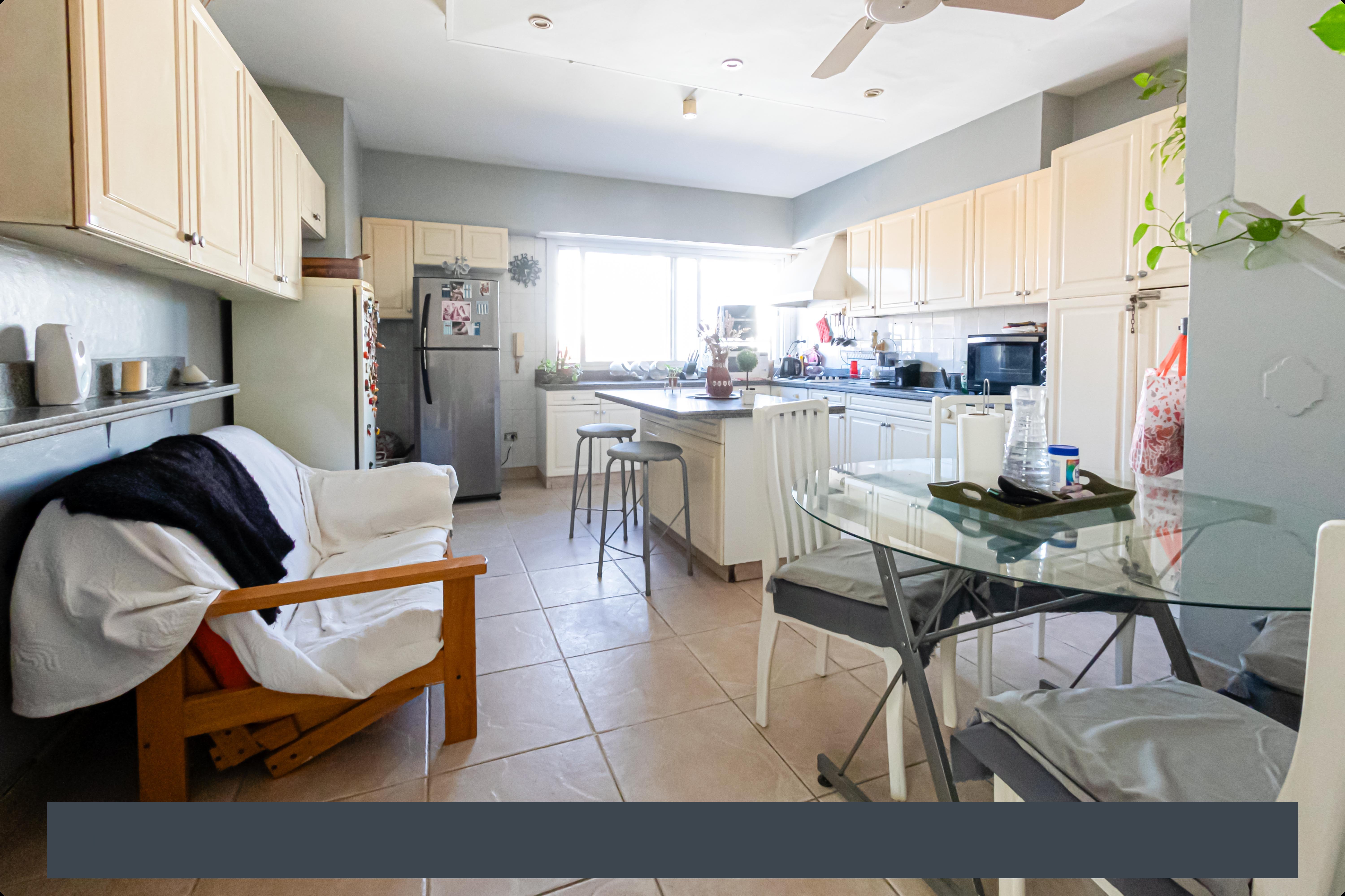 VENTA PH 5 AMBIENTES CON TERRAZA PROPIA Y GARAGE- APTO CREDITO.