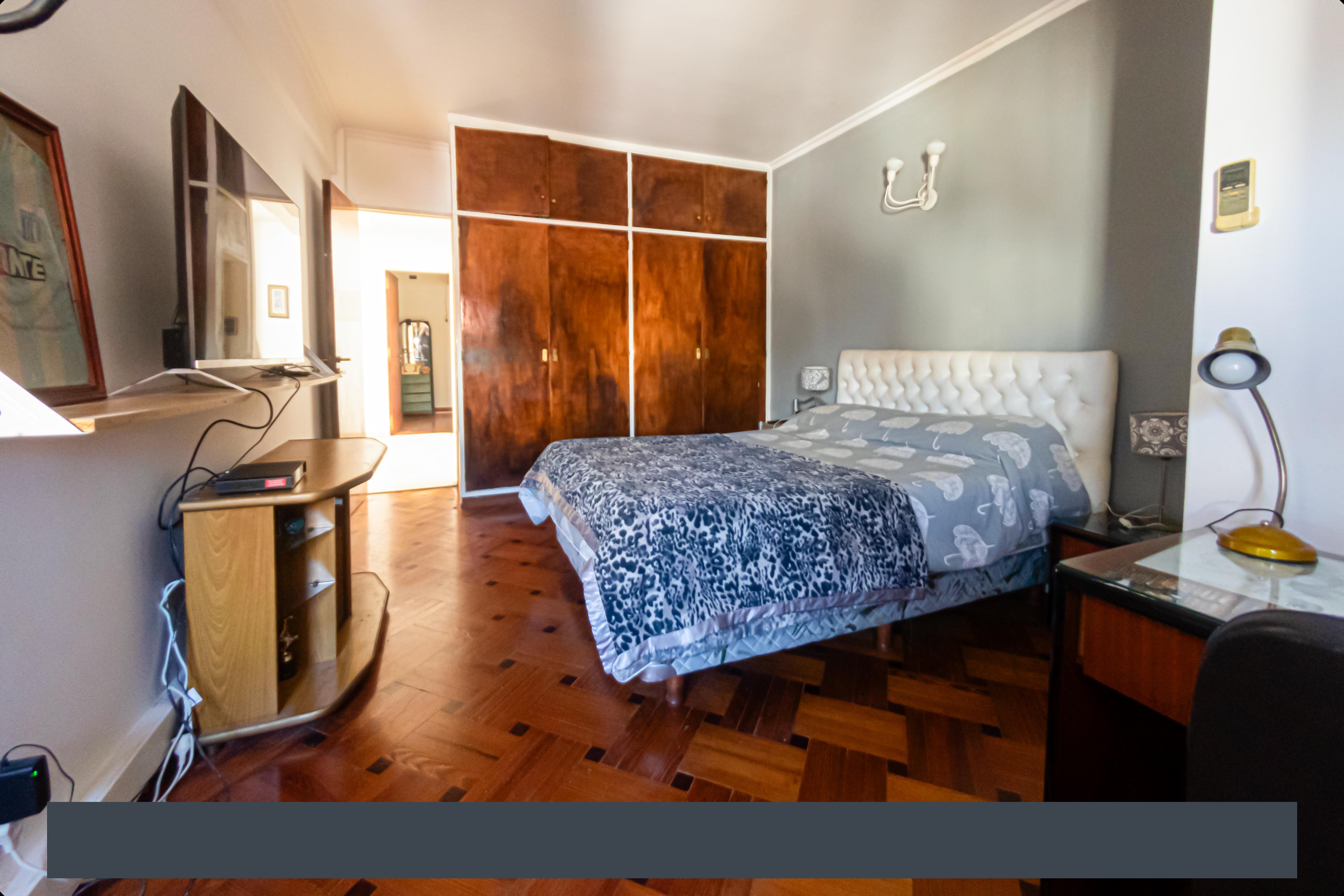 VENTA PH 5 AMBIENTES CON TERRAZA PROPIA Y GARAGE- APTO CREDITO.