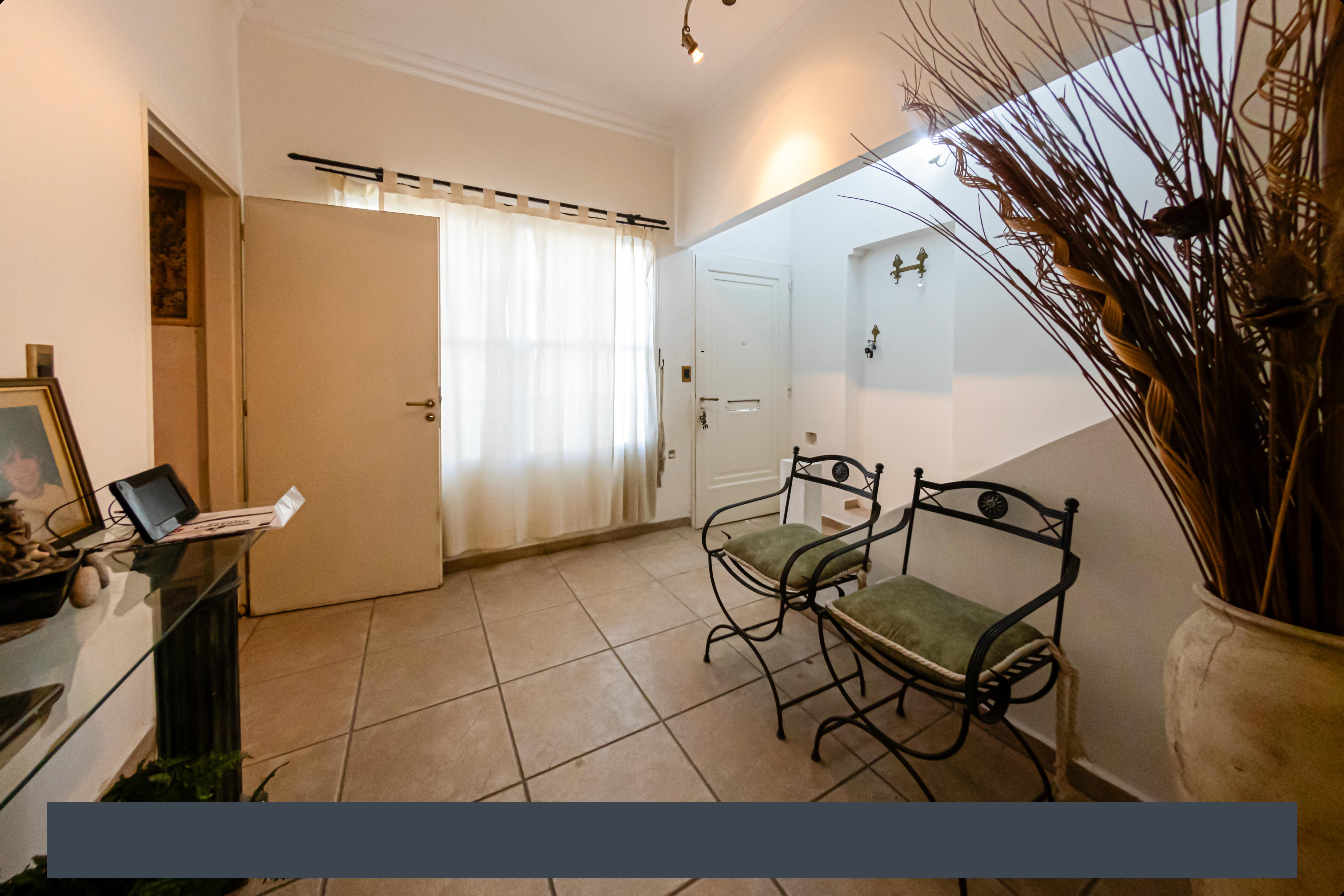 VENTA PH 5 AMBIENTES CON TERRAZA PROPIA Y GARAGE- APTO CREDITO.