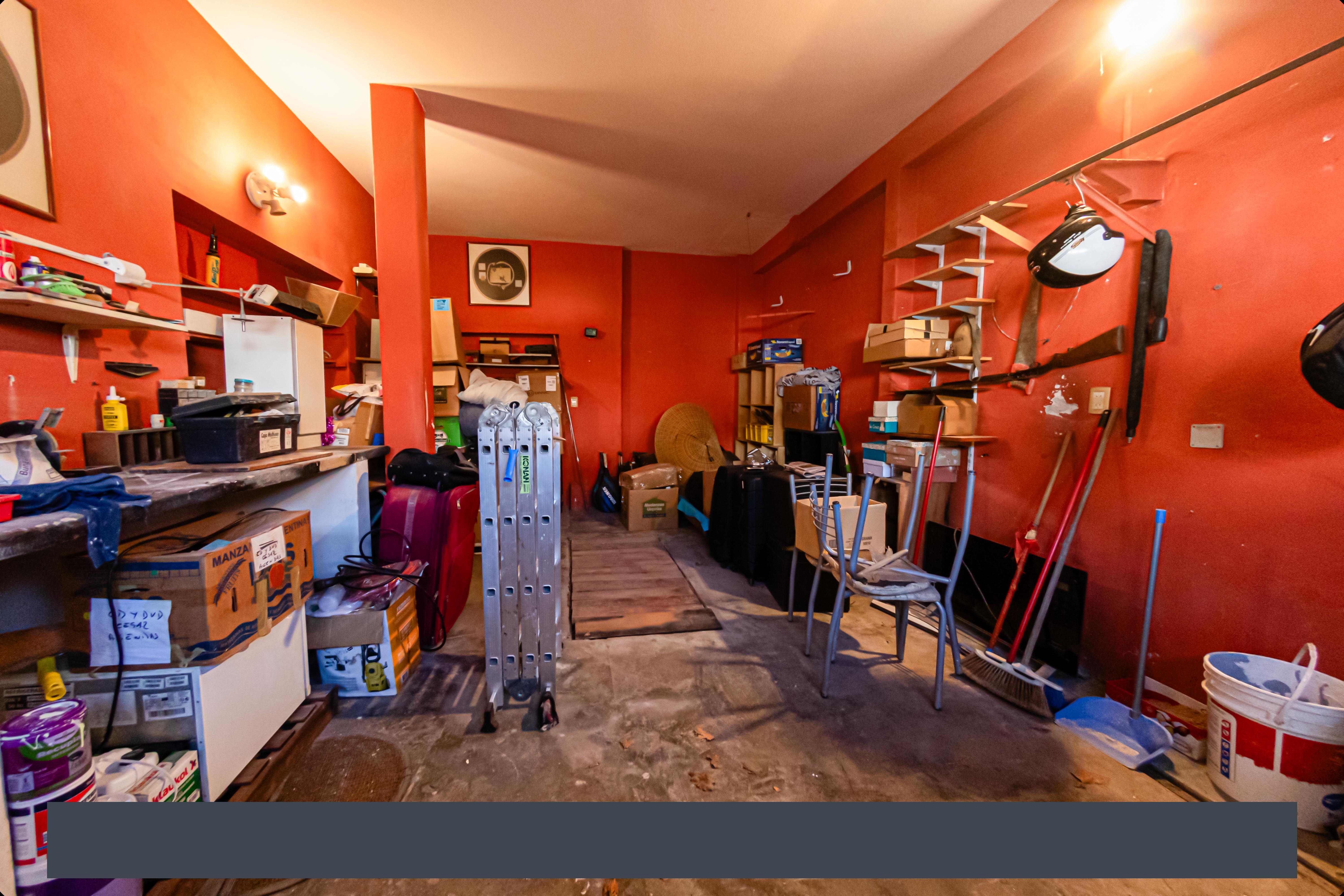 VENTA PH 5 AMBIENTES CON TERRAZA PROPIA Y GARAGE- APTO CREDITO.
