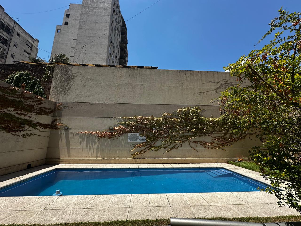 Alquiler Monoambiente con balcon y pileta en Caballito