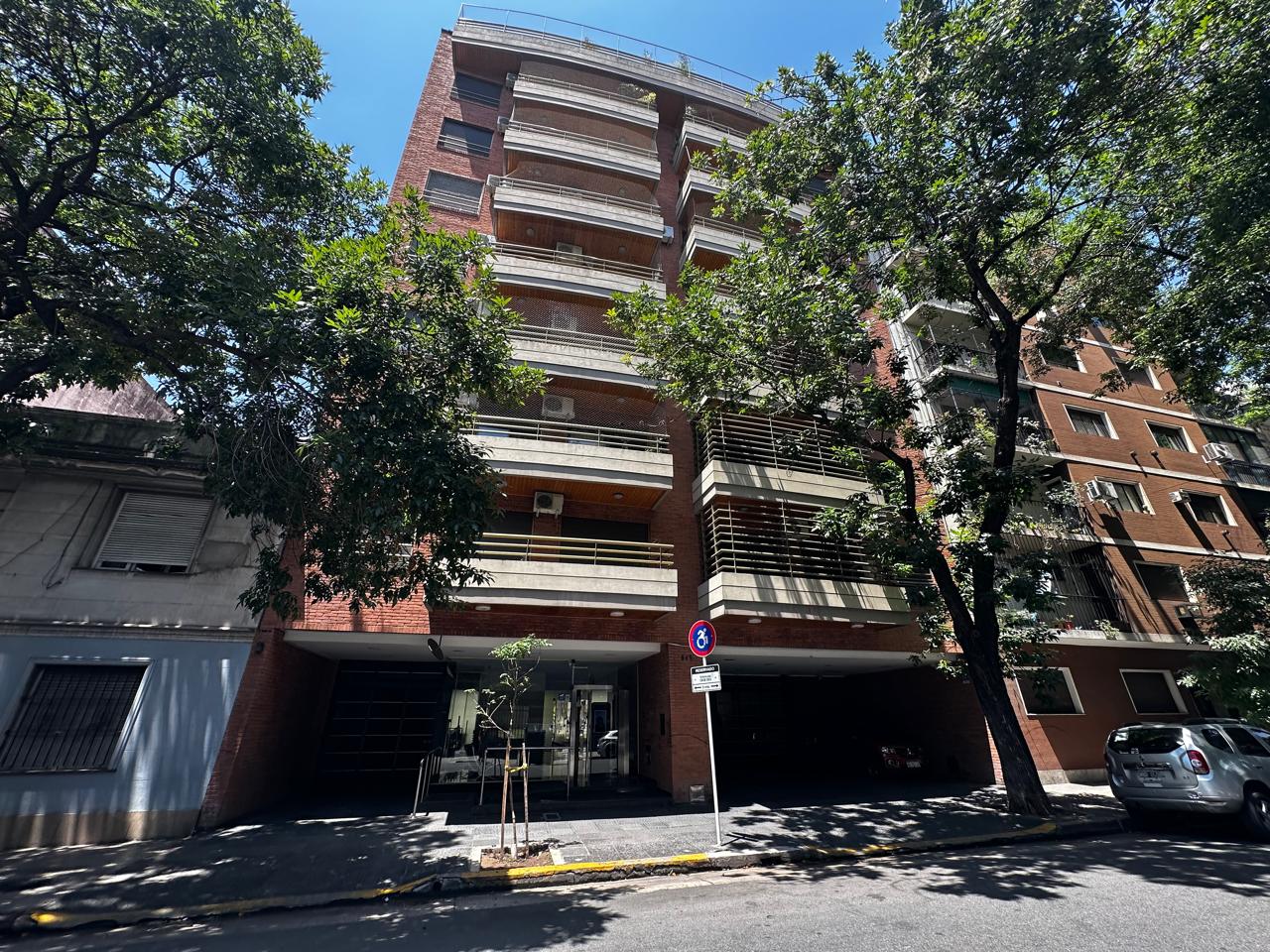 Alquiler Monoambiente con balcon y pileta en Caballito