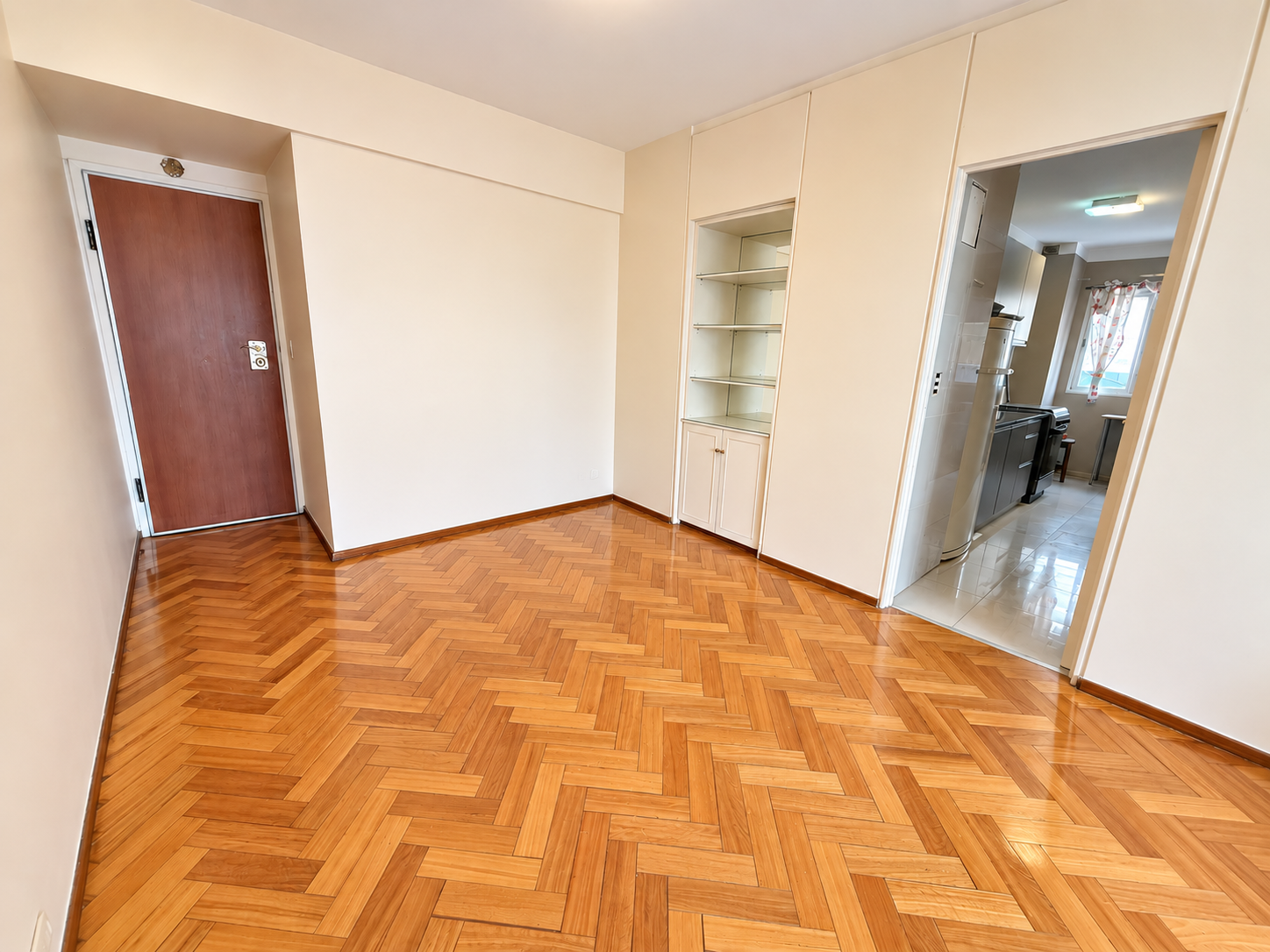 Alquiler departamento 2 ambientes de categoria - Plaza San Martin