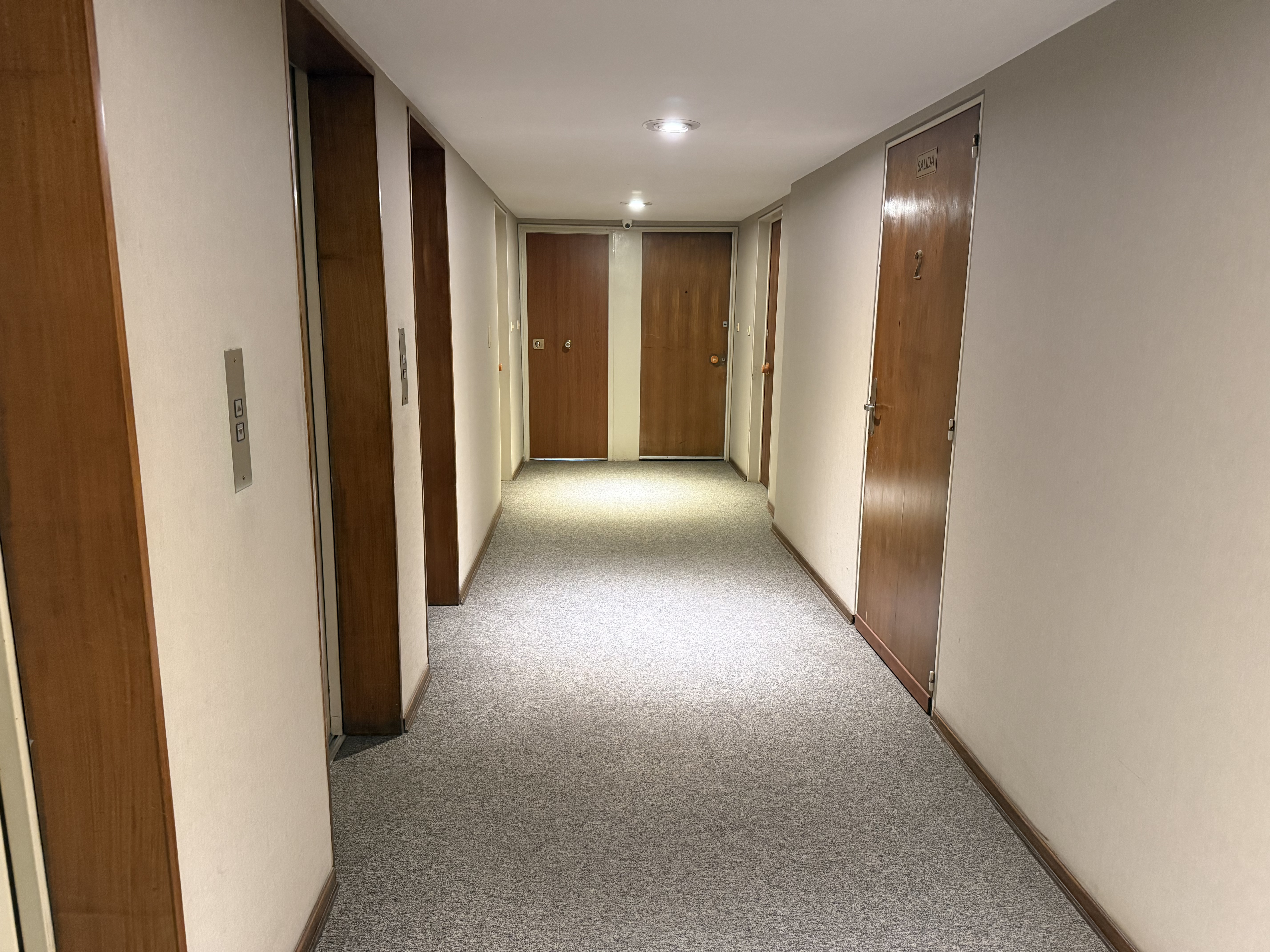 Alquiler departamento 2 ambientes de categoria - Plaza San Martin