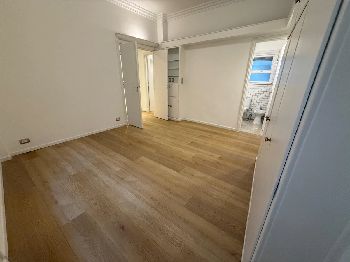 Alquiler monoambiente reciclado a nuevo en Recoleta - (Arenales y Rodríguez Peña)