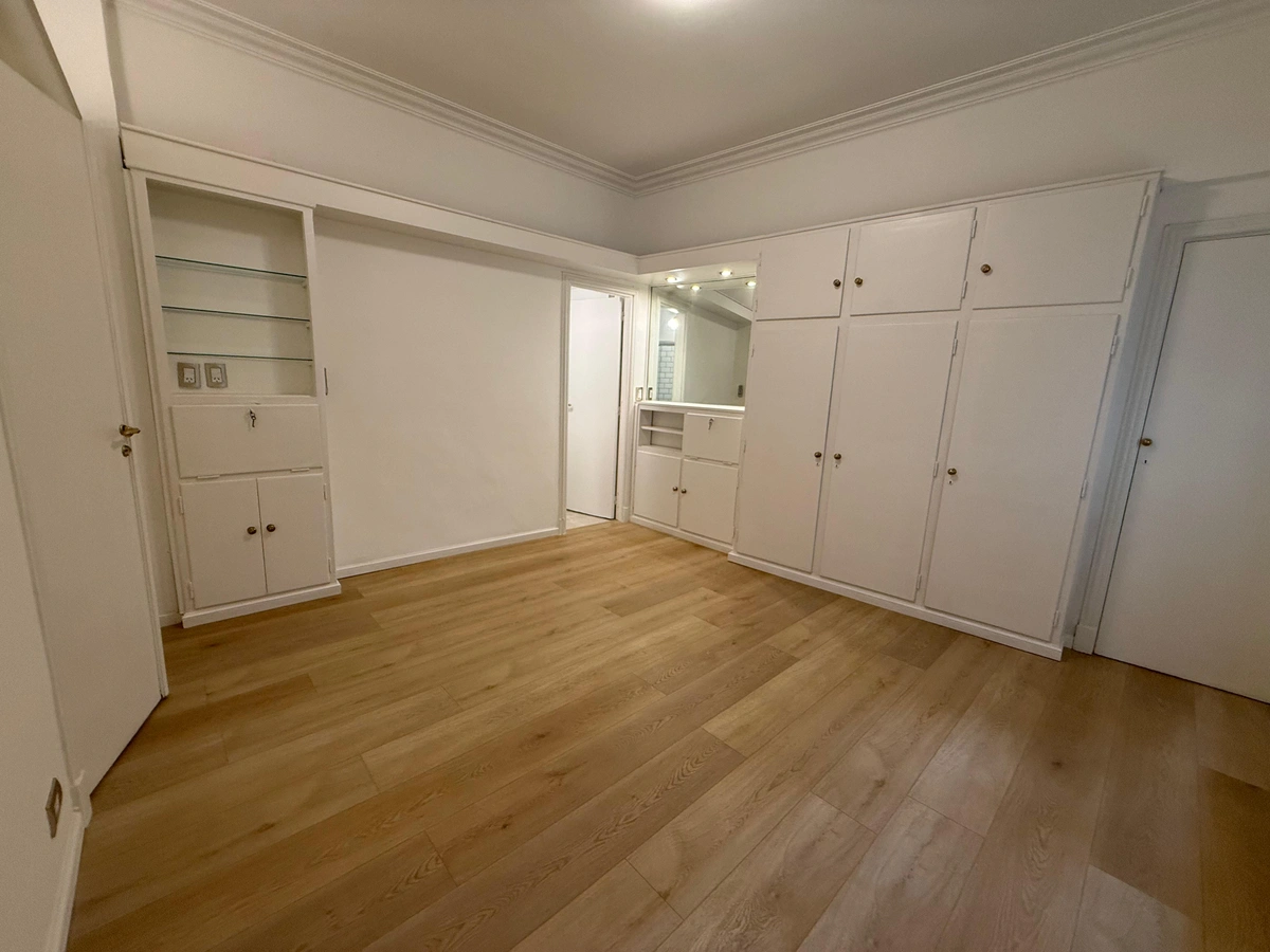 Alquiler monoambiente reciclado a nuevo en Recoleta - (Arenales y Rodríguez Peña)