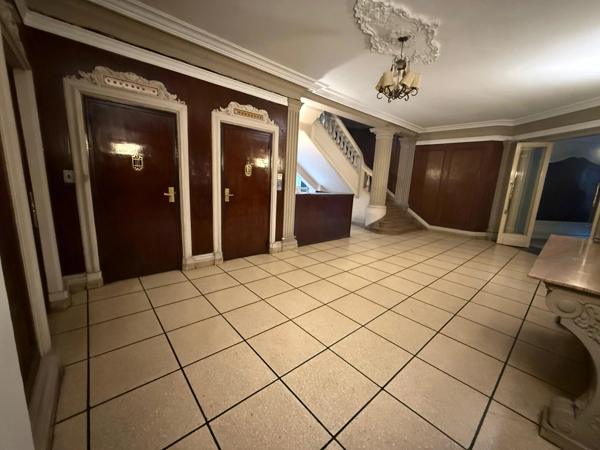 Alquiler monoambiente reciclado a nuevo en Recoleta - (Arenales y Rodríguez Peña)