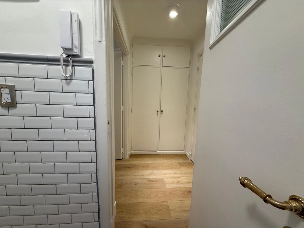 Alquiler monoambiente reciclado a nuevo en Recoleta - (Arenales y Rodríguez Peña)