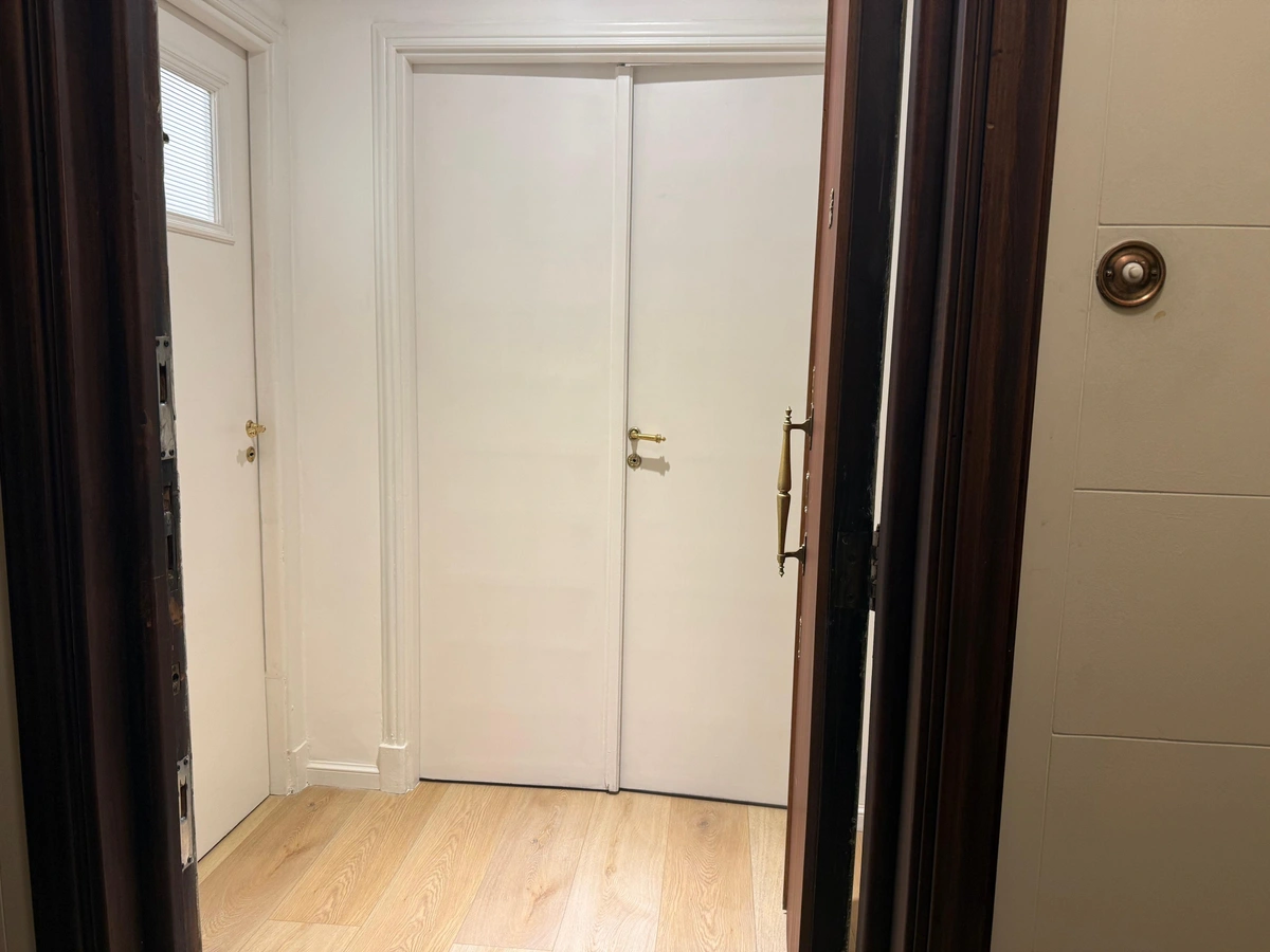 Alquiler monoambiente reciclado a nuevo en Recoleta - (Arenales y Rodríguez Peña)