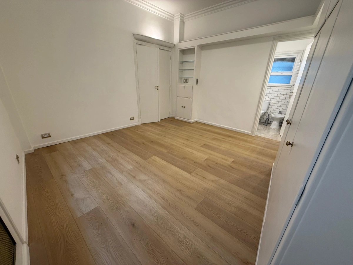 Alquiler monoambiente reciclado a nuevo en Recoleta - (Arenales y Rodríguez Peña)