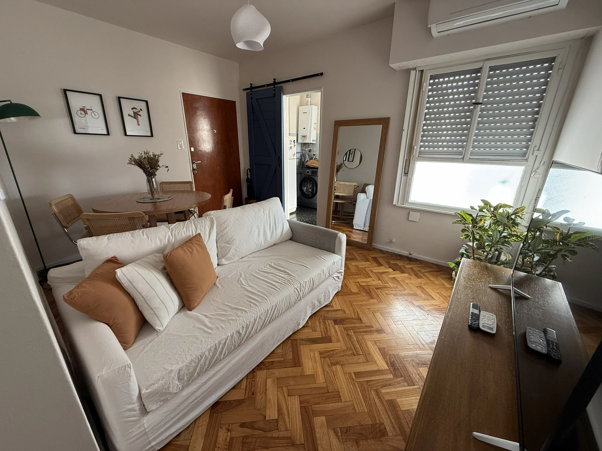 Venta departamento 2amb luminoso en Caballito