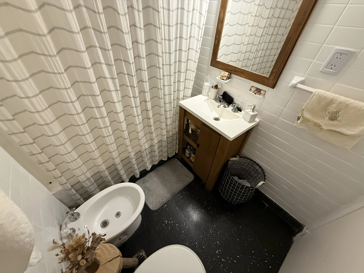 Venta departamento 2amb luminoso en Caballito