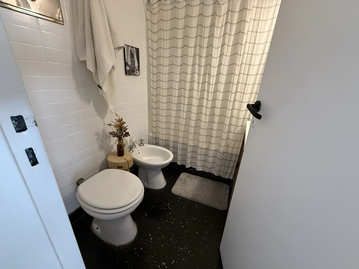 Venta departamento 2amb luminoso en Caballito