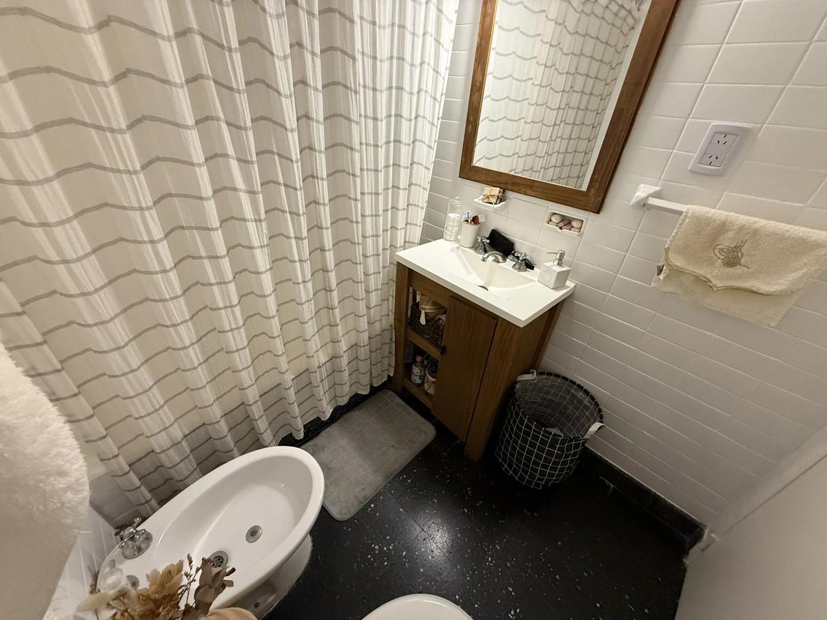 Venta departamento 2amb luminoso en Caballito