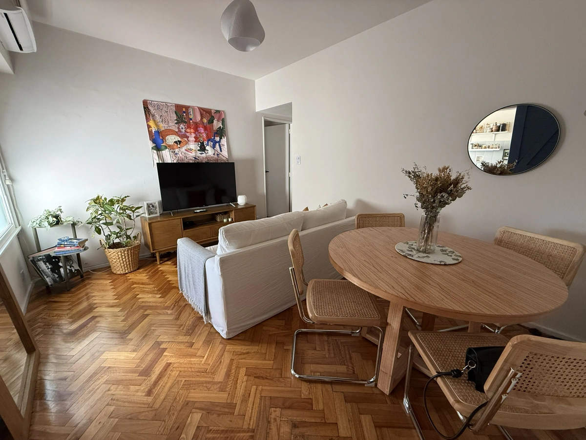 Venta departamento 2amb luminoso en Caballito