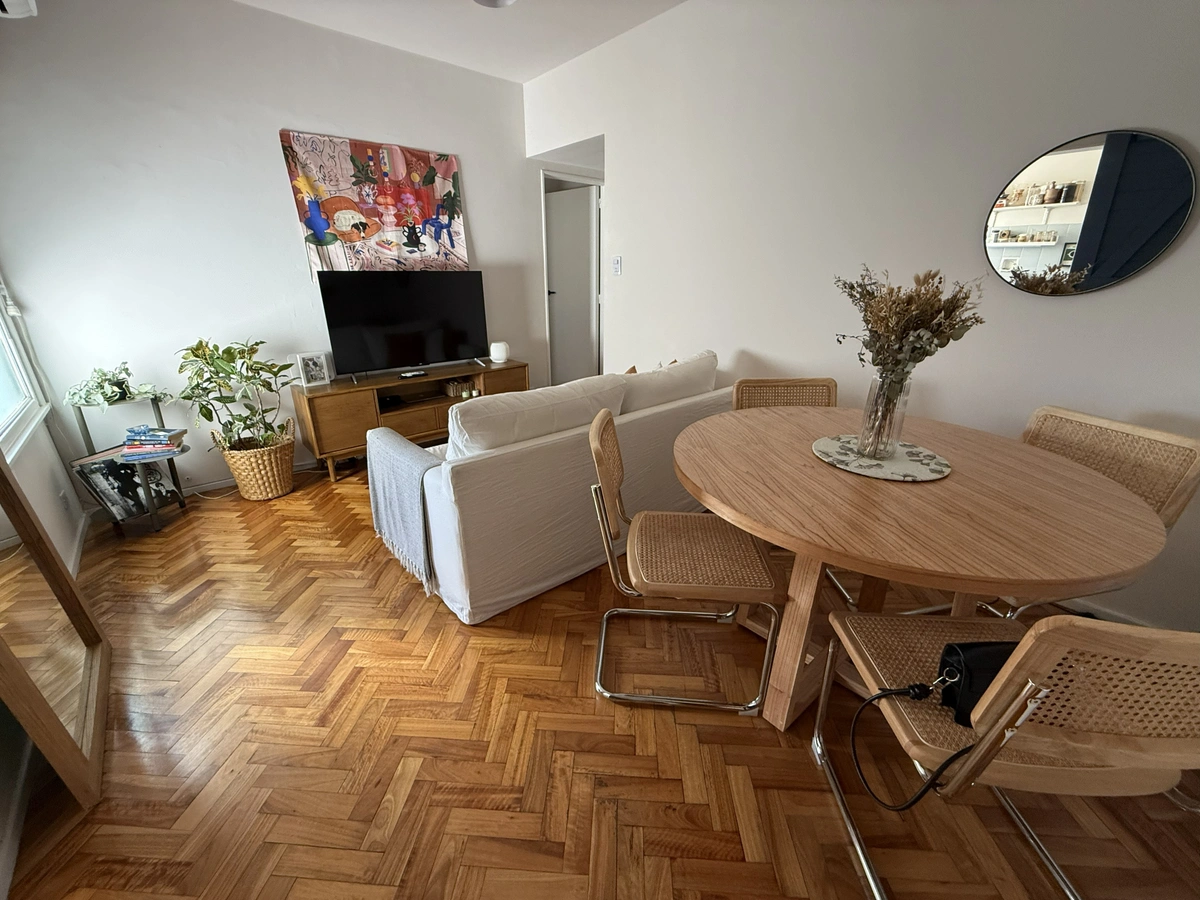 Venta departamento 2amb luminoso en Caballito