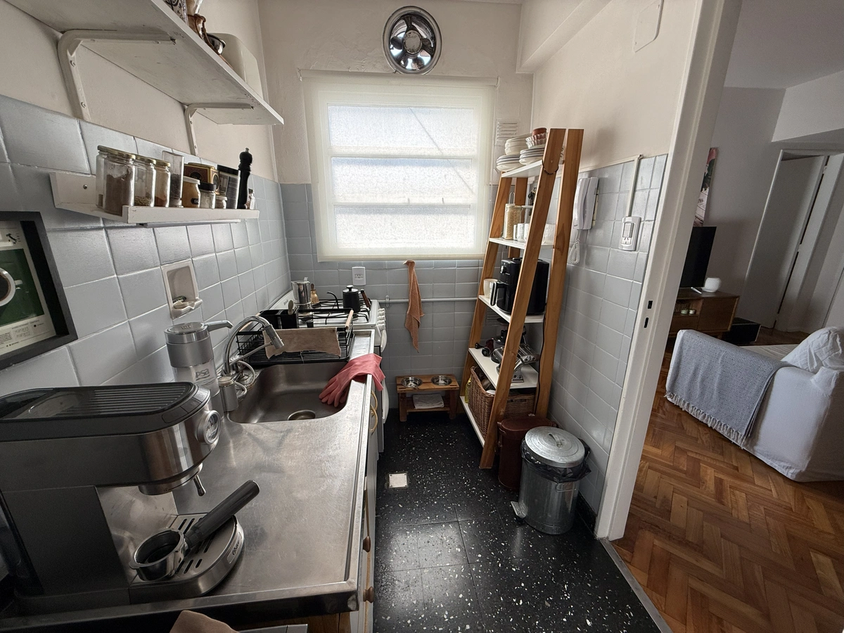 Venta departamento 2amb luminoso en Caballito