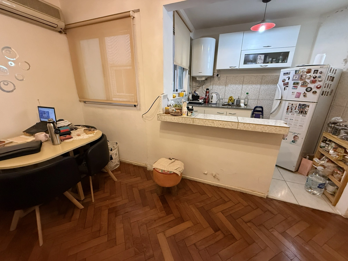 Venta departamento 2 ambientes reciclado en Caballito