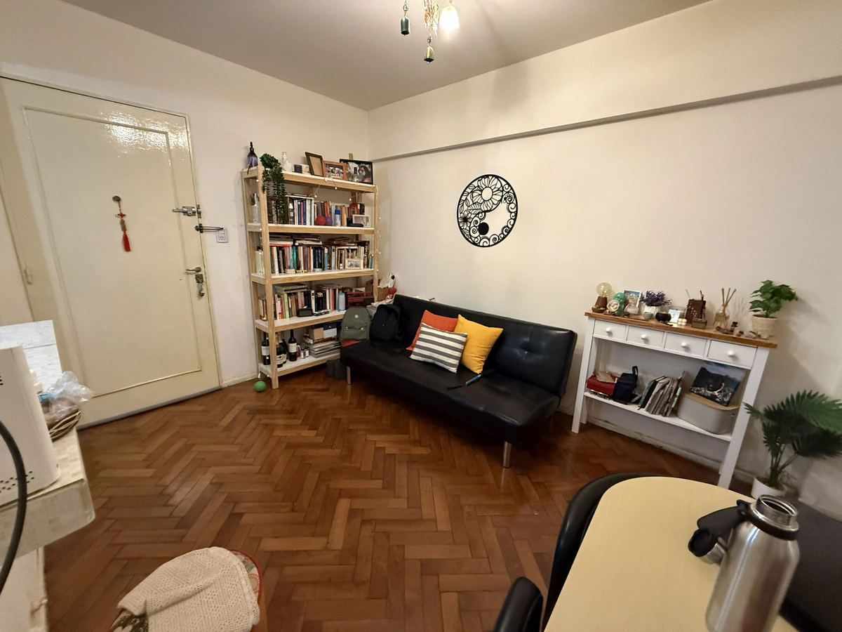 Venta departamento 2 ambientes reciclado en Caballito