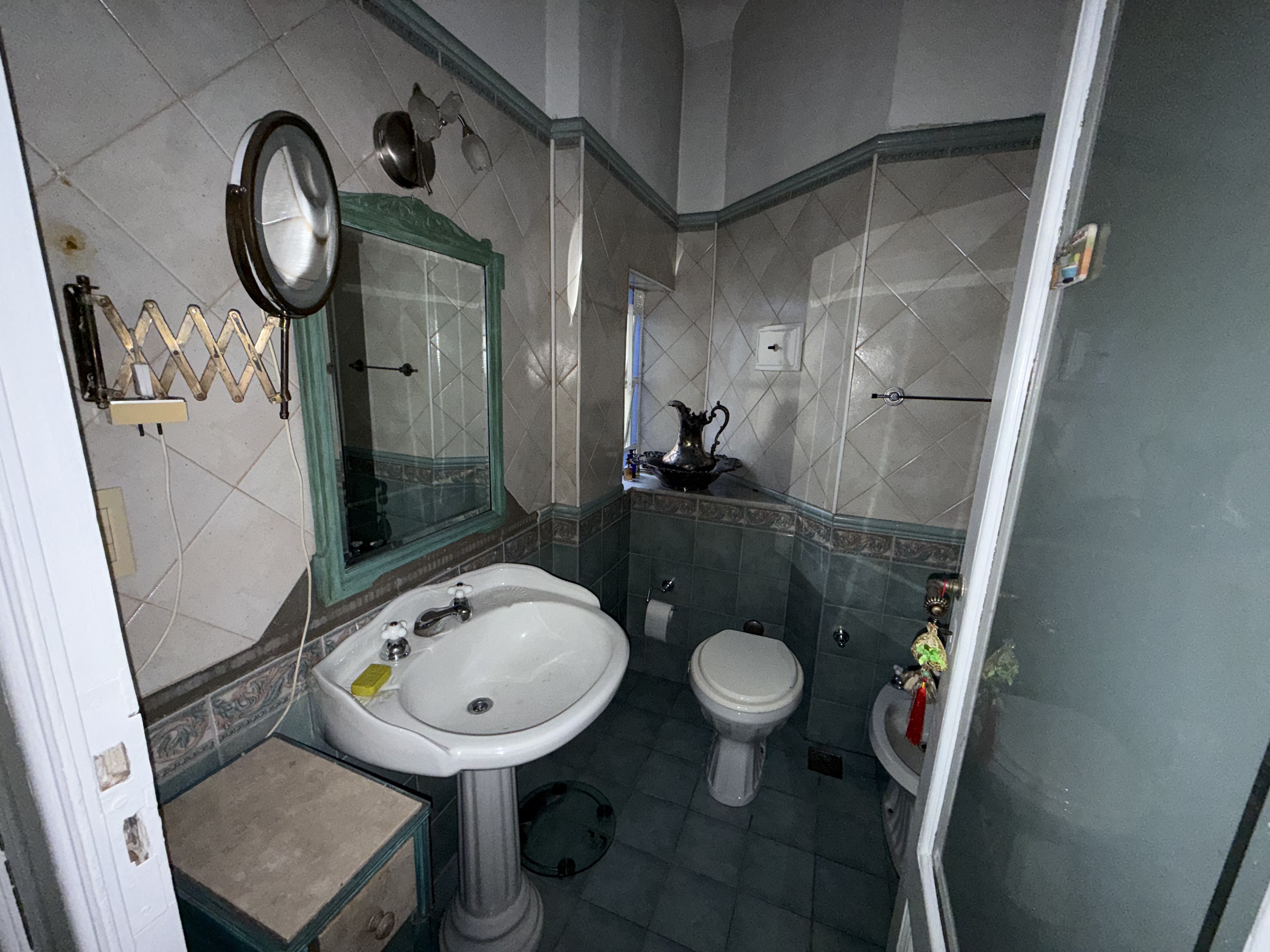 Venta departamento Semipiso al frente con Baulera Apto Profesional en Balvanera