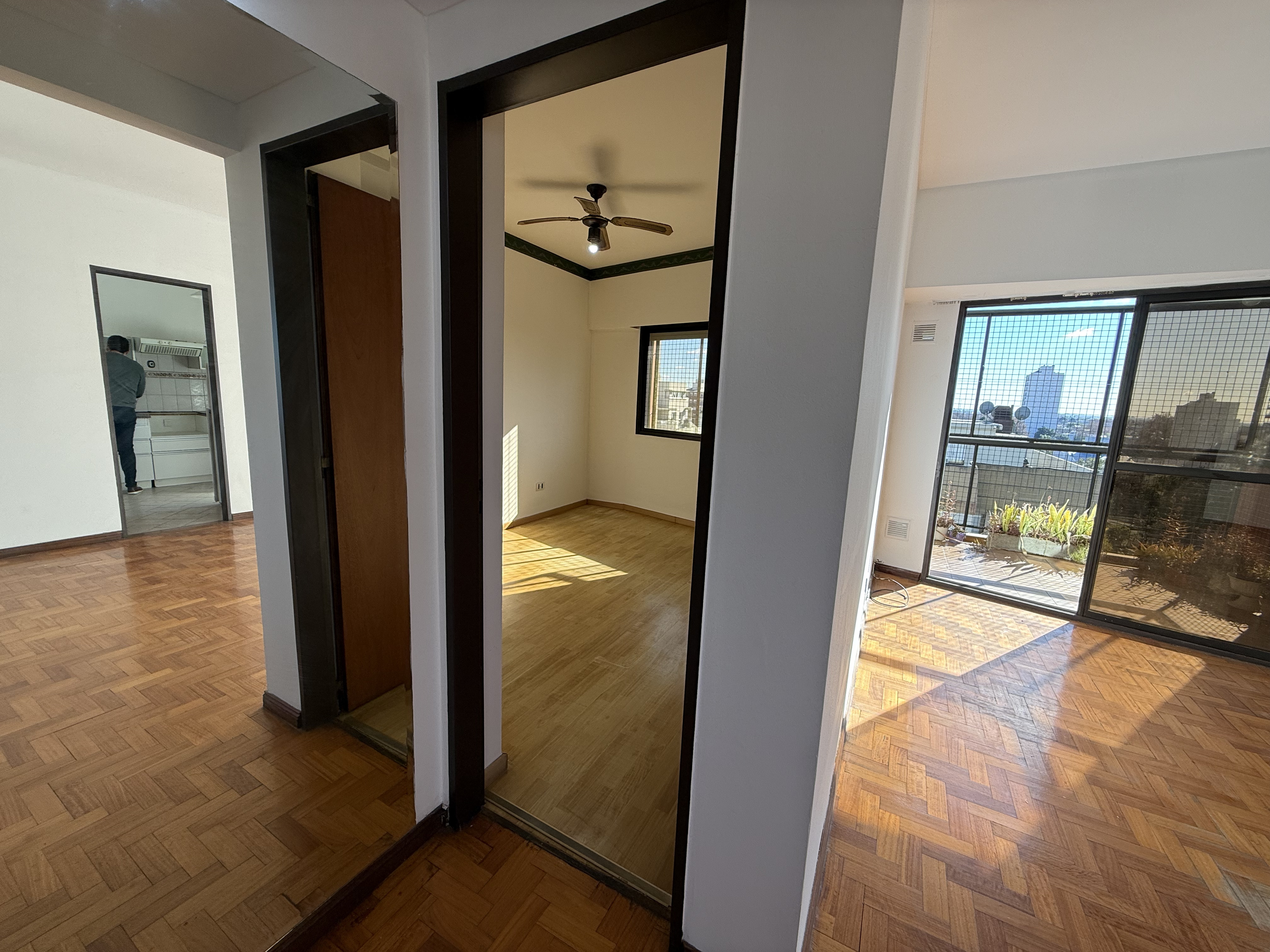 Venta Departamento 3 Ambientes con Balcón al Frente en Villa Ballester